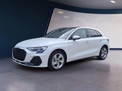 Weiß Gebraucht 2024 Audi A3 S-Line Limousine | € 41.144
