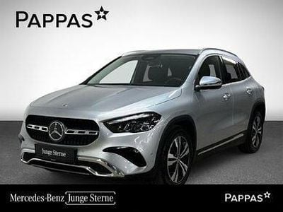 Hightechsilber metal Gebraucht 2024 Mercedes GLA200 Edition SUV | € 46.950 (Teuer)