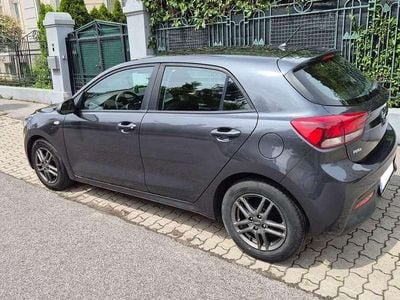 gebraucht Kia Rio Rio 1,0 TGDI Silber ISG Silber
