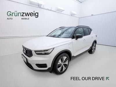 Weiß Gebraucht 2020 Volvo XC40 R-Design SUV | € 28.890 (Fairer Preis)