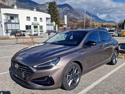 Gebraucht Hyundai i30 159 PS (116 kW) 2021 Bronze Limousine