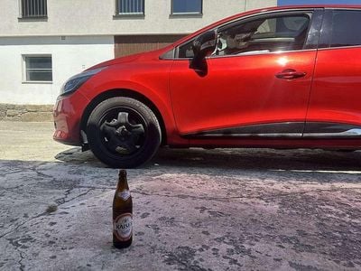 Gebraucht Renault Clio IV 90 PS (66 kW) 2013 Rot Limousine