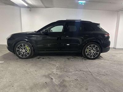 Schwarz Gebraucht 2024 Porsche Cayenne SUV | € 102.720 (Guter Preis)