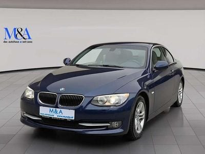 Blau Gebraucht 2011 BMW 320 Sport Line Cabrio | € 15.900