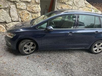 Blau Gebraucht 2015 VW Golf Sportsvan Comfortline Van / Kleinbus | € 9.000 (Superpreis)