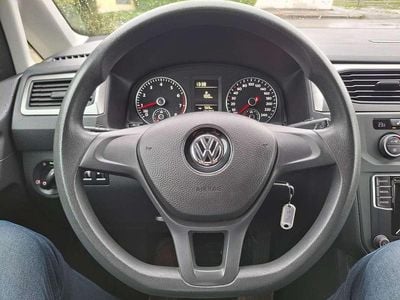Weiß Gebraucht 2018 VW Caddy Trendline Van / Kleinbus | € 14.890 (Fairer Preis)