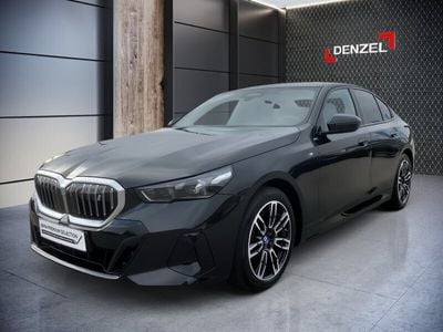 Saphirschwarz Gebraucht 2024 BMW i5 Shadowline Limousine | € 59.190