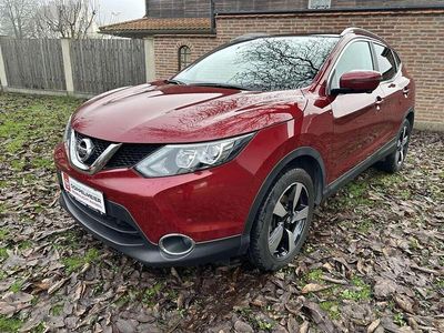 Rot Gebraucht 2015 Nissan Qashqai 360º SUV | € 15.790 (Teuer)