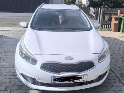 Weiß Gebraucht 2013 Kia Ceed Sportswagon Kombi | € 3.490 (Teuer)