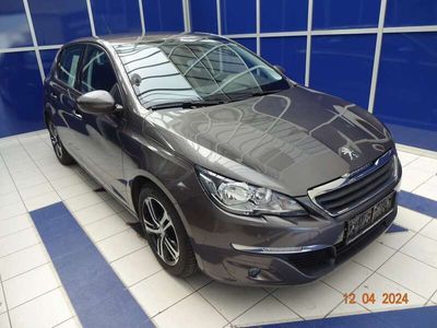 gebraucht Peugeot 308 1,6 Blue HDi Active 100