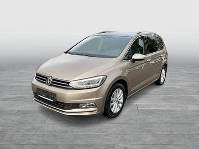 Mittelbraun metallic Gebraucht 2017 VW Touran Highline Van / Kleinbus | € 14.490 (Fairer Preis)