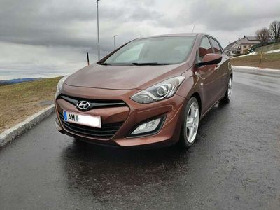 gebraucht Hyundai i30 14 CVVT Europe Plus