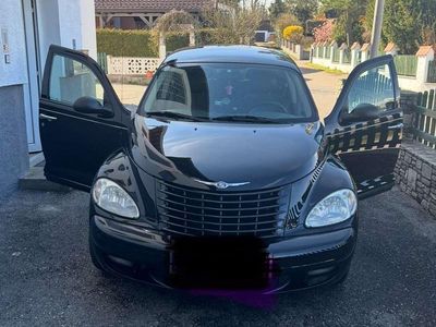 Schwarz Gebraucht 2003 Chrysler PT Cruiser Clasic Kleinwagen | € 900