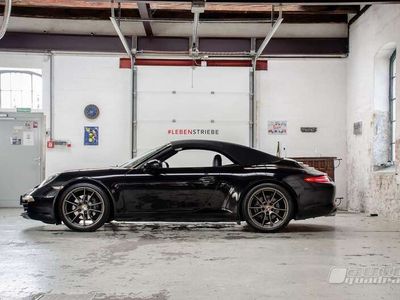 Porsche 911 Carrera Cabriolet