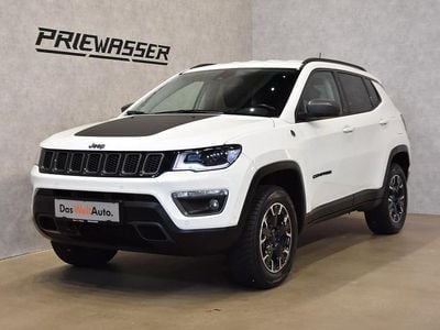 Weiss normal Gebraucht 2021 Jeep Compass Trailhawk SUV | € 23.450 (Fairer Preis)