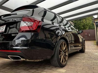 Schwarz Gebraucht 2018 Skoda Octavia RS Kombi | € 18.750 (Fairer Preis)