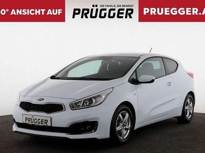 Weiß Gebraucht 2016 Kia ProCeed Limousine | € 8.990