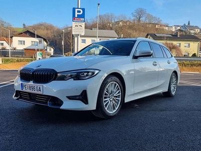 Weiß Gebraucht 2019 BMW 320 Sport Line Kombi | € 28.500 (Fairer Preis)