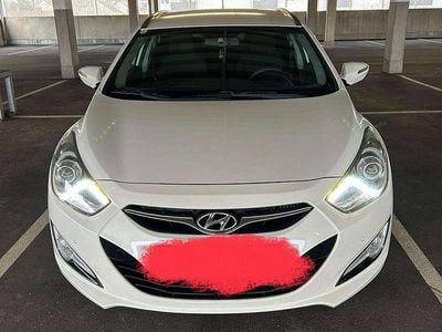 Weiß Gebraucht 2012 Hyundai i40 Style Kombi | € 8.500 (Fairer Preis)