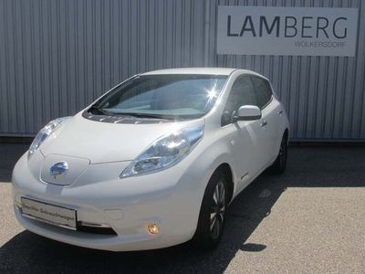 Weiss normal Gebraucht 2016 Nissan Leaf Tekna Kleinwagen | € 7.900