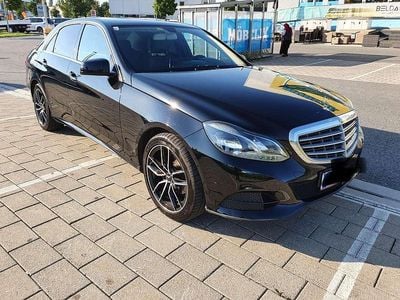 Gebraucht Mercedes E200 Elegance 136 PS (100 kW) 2014 Schwarz Limousine