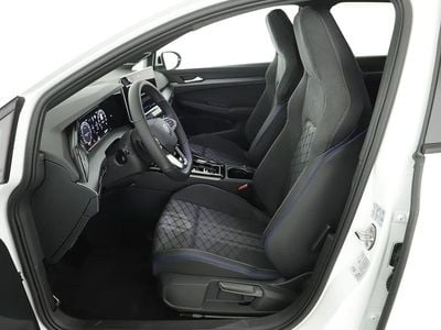 Neu VW Golf VIII R-line 150 PS (110 kW) 2025 Weiß Limousine