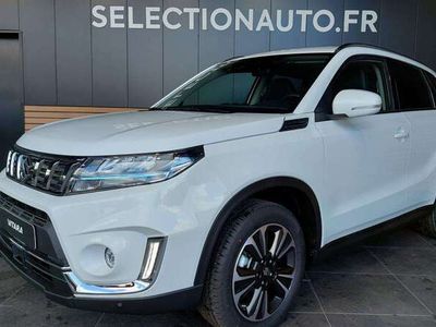 Weiß Gebraucht 2022 Suzuki Vitara Style SUV | € 28.690