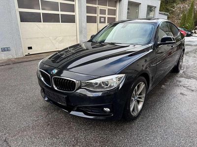 Schwarz Gebraucht 2015 BMW 318 Comfort Edition Kleinwagen | € 7.990