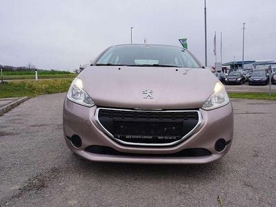 Gebraucht Peugeot 208 Active 92 PS (67 kW) 2012 Grau Kleinwagen