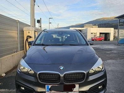 Gebraucht 2015 BMW 218 Advantage Kombi | € 12.500 (Etwas zu teuer)