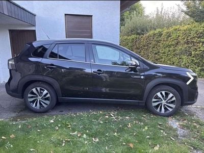 Gebraucht Suzuki SX4 129 PS (94 kW) 2023 Schwarz SUV