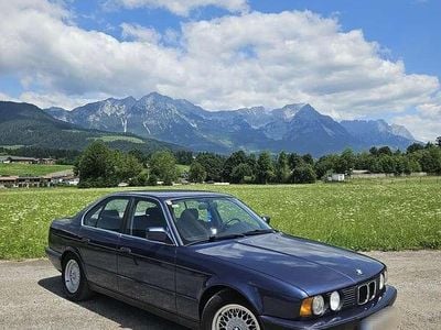 Blau Gebraucht 1990 BMW 525 Limousine | € 10.900
