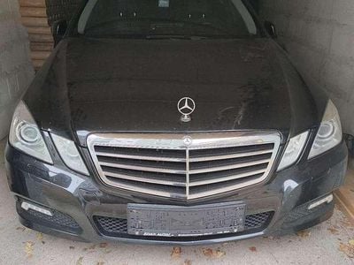 Gebraucht 2010 Mercedes E250 Avantgarde Limousine | € 13.500 (Fairer Preis)