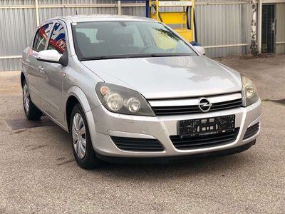 2 789 Gebrauchte Opel Astra Gebrauchtwagen Autouncle 1 4 Gebraucht Opel Astra Fleline Cdti Ds Klein Kompaktwagen