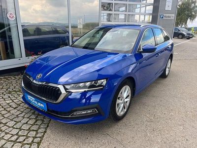 Mittelblau normal Gebraucht 2021 Skoda Octavia Kombi | € 19.590 (Fairer Preis)
