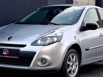 Gebraucht Renault Clio II 77 PS (56 kW) 2010 Grau Limousine