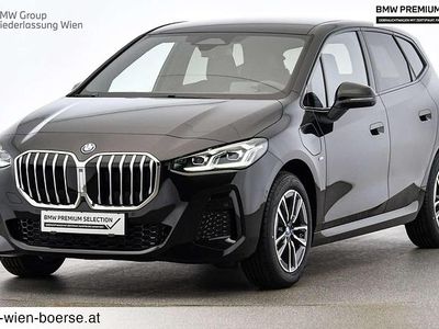 Gebraucht BMW 225 Active Tourer Efficient Dynamics 245 PS (180 kW) 2024 Schwarz Van / Kleinbus