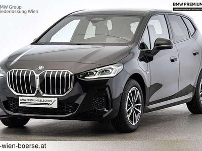 Schwarz Gebraucht 2024 BMW 225 Active Tourer Efficient Dynamics Van / Kleinbus | € 38.492 (Fairer Preis)