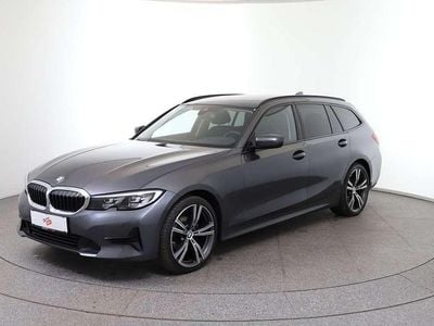 Grau Gebraucht 2021 BMW 318 Advantage Kombi | € 26.850 (Fairer Preis)