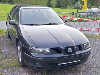 Schwarz Gebraucht 2004 Seat Leon Stella Limousine | € 1.000