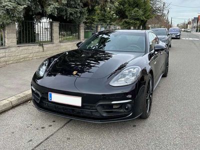 Porsche Panamera 4S