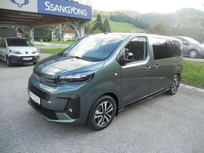 Gebraucht Peugeot Traveller Premium 179 PS (131 kW) 2025 Grün Van / Kleinbus