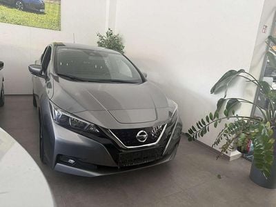 Gebraucht Nissan Leaf N-Connecta 110 kW (150 PS) 2019 Grau Kleinwagen