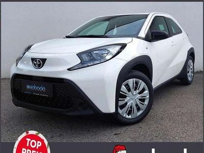 Weiß Gebraucht 2025 Toyota Aygo X Play SUV | € 13.980