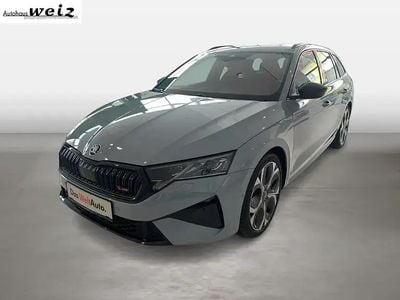 Mittelgrau normal Gebraucht 2025 Skoda Octavia RS Kombi | € 49.980