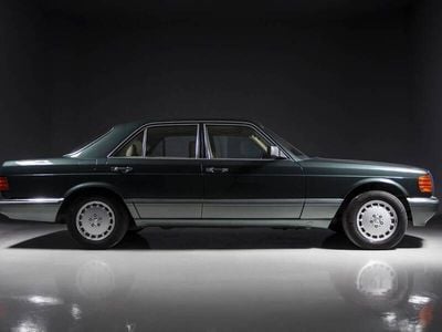 Grün Gebraucht 1989 Mercedes 420 SE Limousine | € 14.900