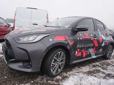 Gebraucht Toyota Yaris Hybrid Lounge 92 PS (67 kW) 2021 Grau Limousine