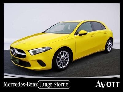 Gebraucht Mercedes A160 Style 109 PS (80 kW) 2021 Gelb Limousine