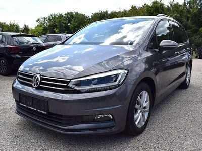 Grau Gebraucht 2017 VW Touran Comfortline Van / Kleinbus | € 15.990 (Fairer Preis)