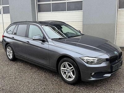 Gebraucht BMW 318 Sport Line 143 PS (105 kW) 2012 Grau Kombi